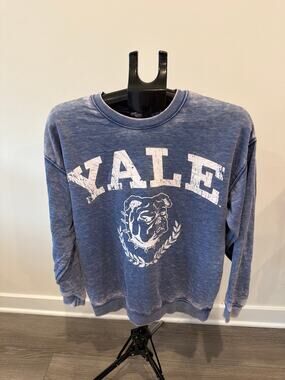 Yale University Unisex Sweater